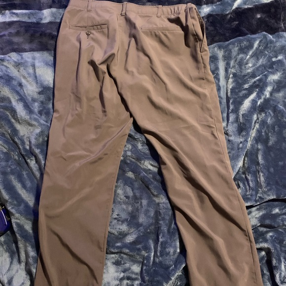 Ben Hogan Performance Men's Solid Flat Front ACTIVE Flex Pant - Picture 2 of 2